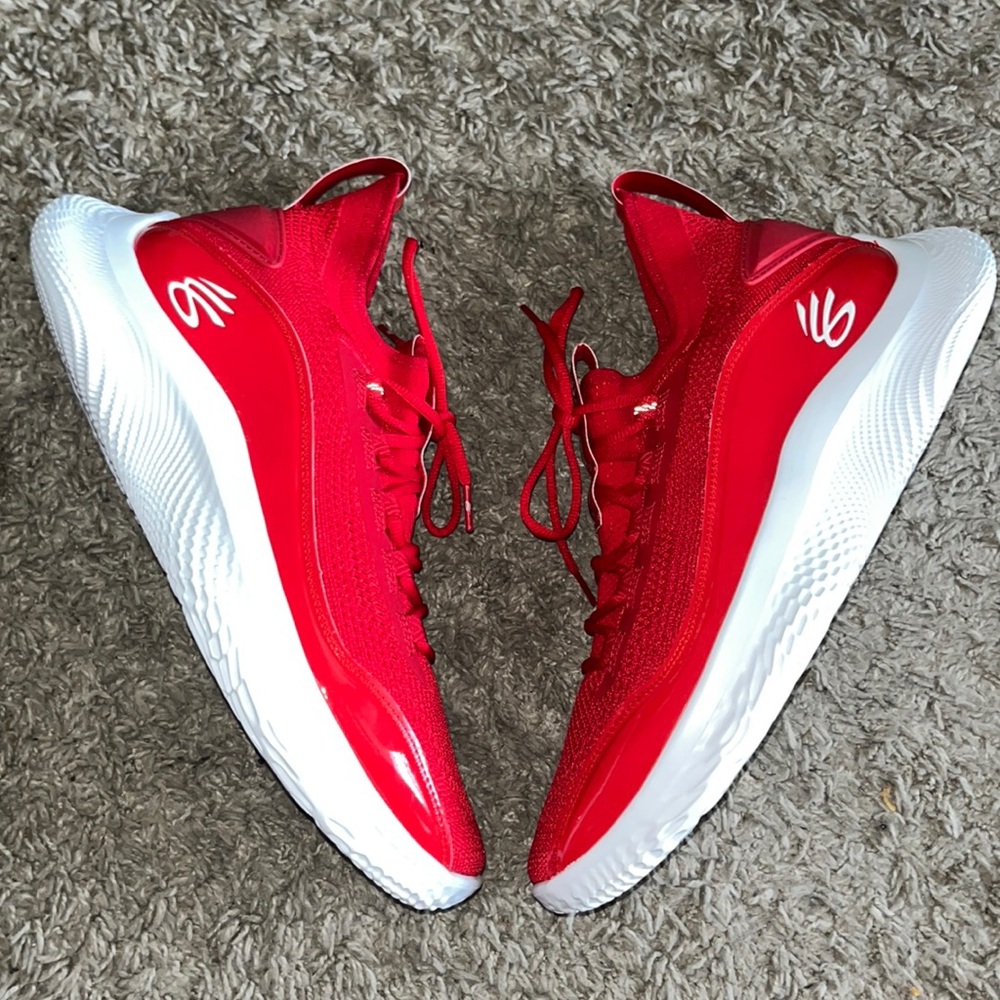 Curry Flow 8 size 12